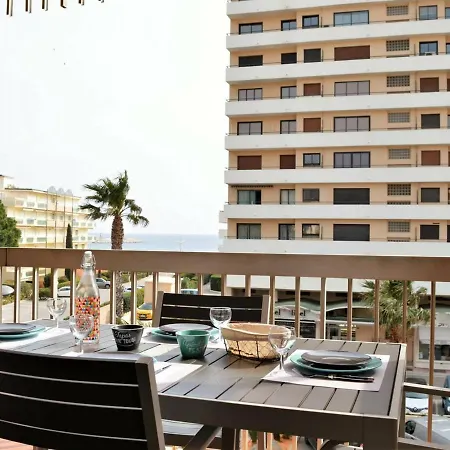 Rénové Avec Terrasse, Aperçu Et Parking Privatif Au Lavandou, 3 Couchages - Fr-1-251-303 *